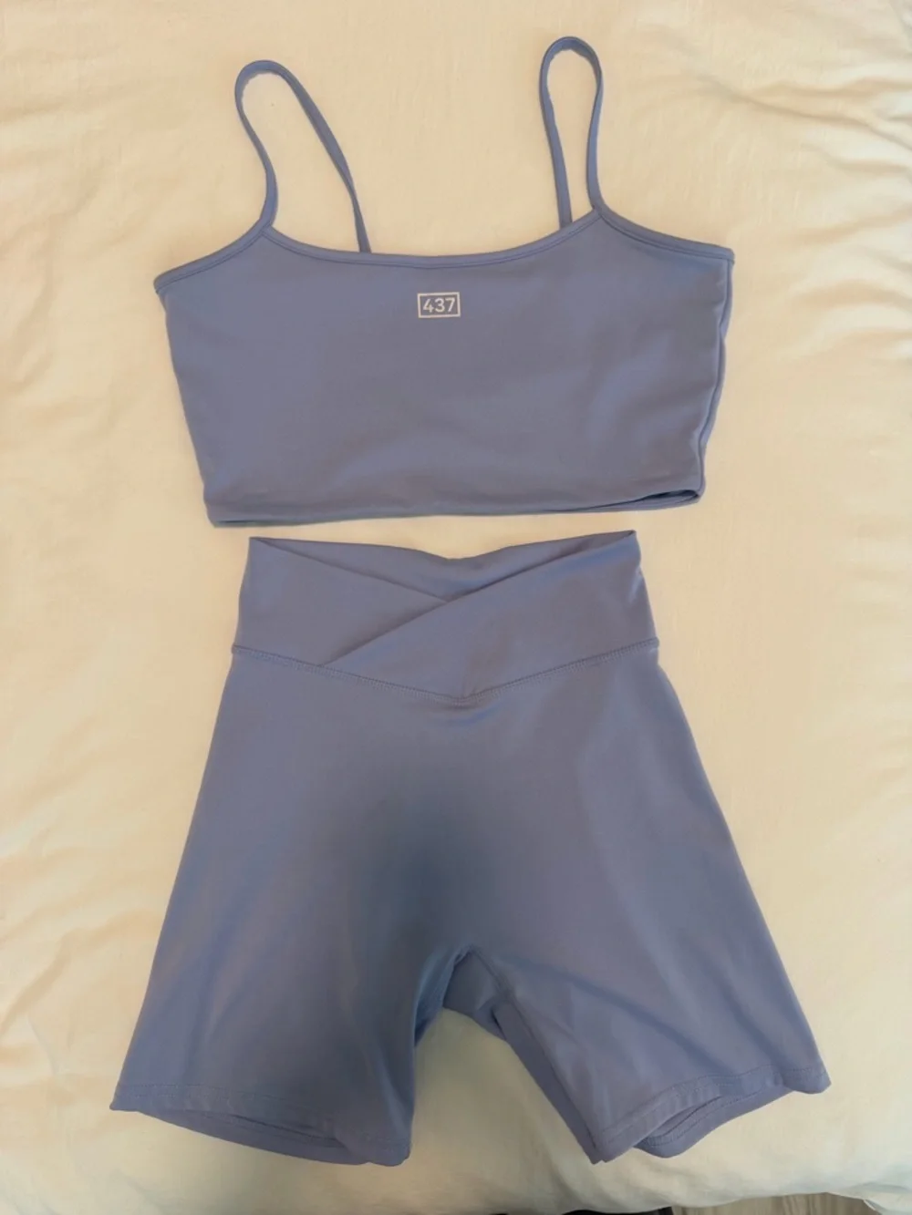 437 Women's Lavender Sports Bra - Supportive Crop Top - Picture 1 of 2